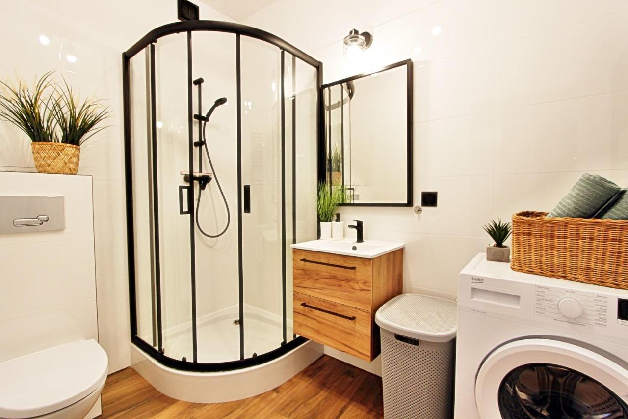 Apartament Kotwica Z Prywatnym Miejscem W Hali Garazowej Lägenhet Świnoujście Exteriör bild